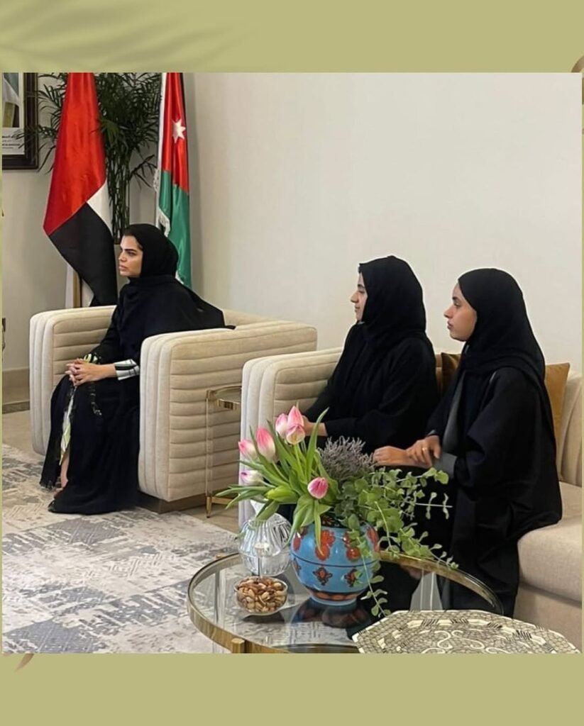 استقبال وفد من الهلال الاحمر